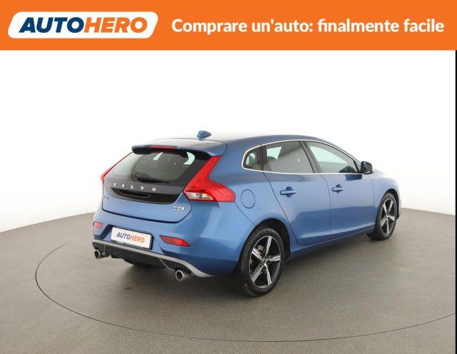 VOLVO V40 D2 R-design