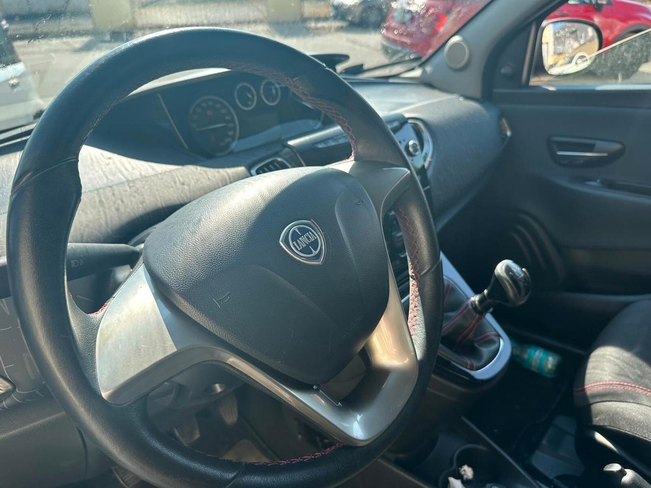 Lancia Ypsilon 1.3 DIESEL 120MILA KM