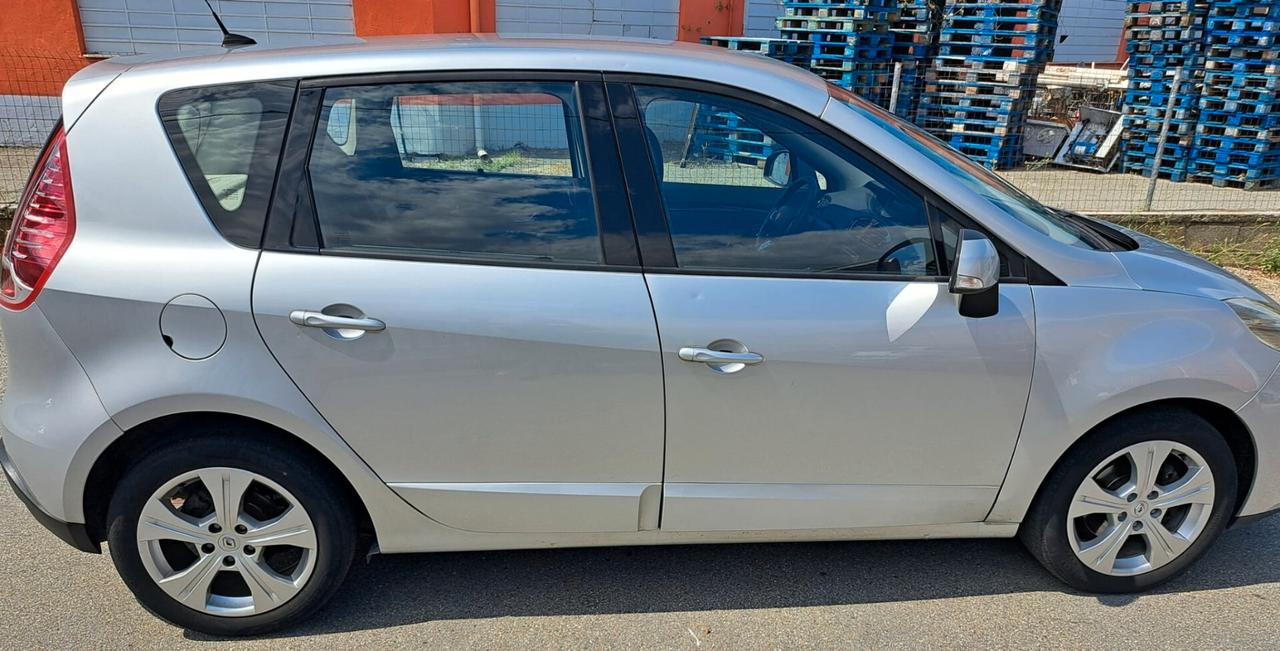 Renault Scenic Scénic X-Mod 1.6 dCi 130CV Dynamique