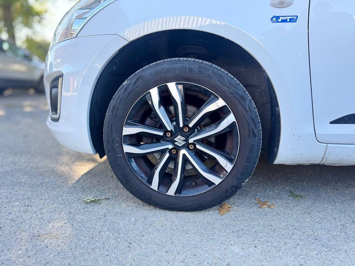 Suzuki Swift 5 Porte Swift 1.2 dualjet B-Top Snow s&s 4wd 5p E6