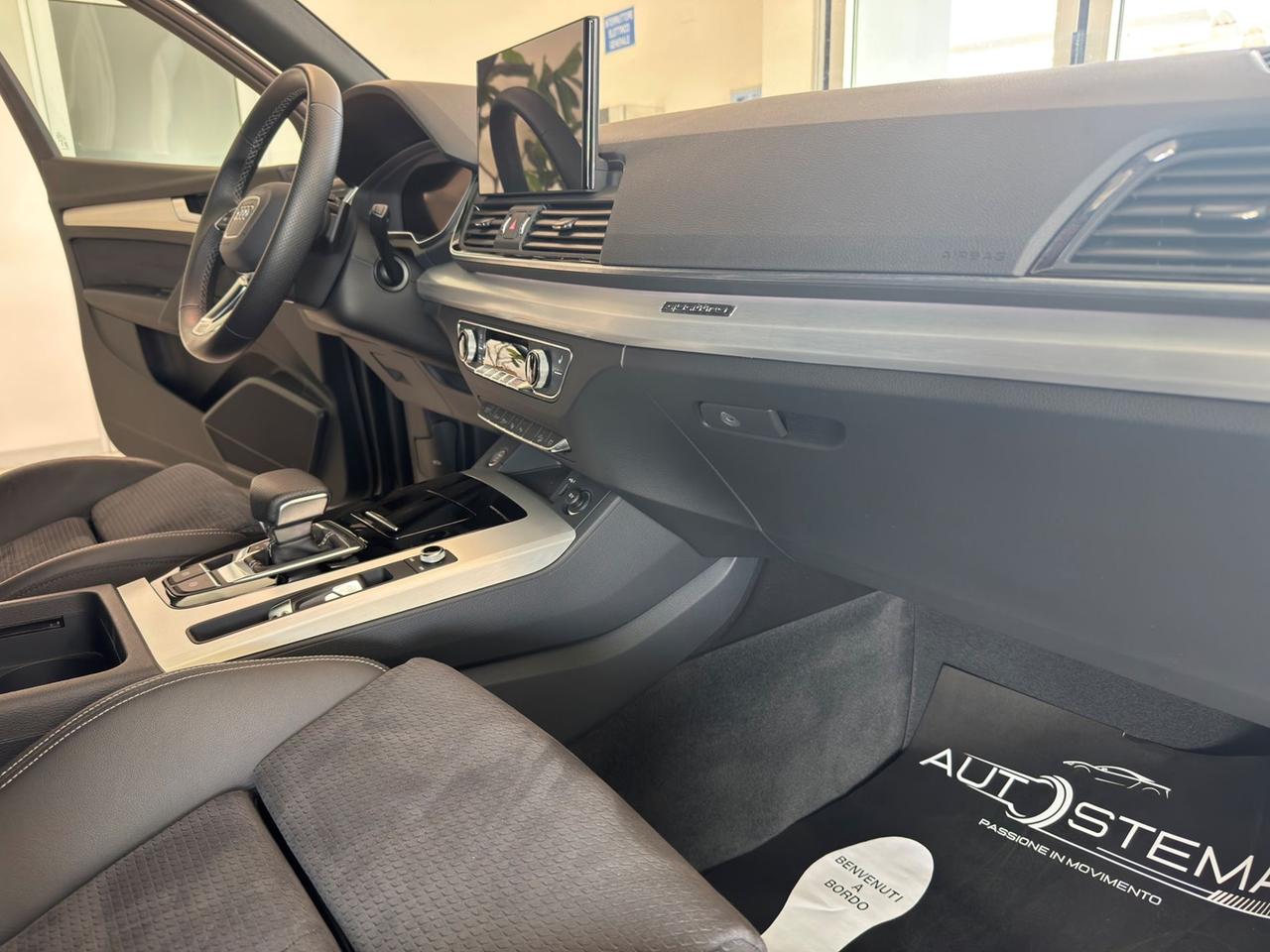 AUDI Q5 Sportback 2021 Sportback 40 tdi mhev Identity Black quattro s-tronic