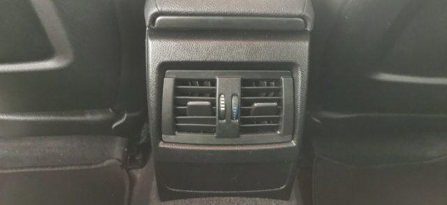 BMW 120 d 5p. Unique - CAMBIO AUTOMATICO