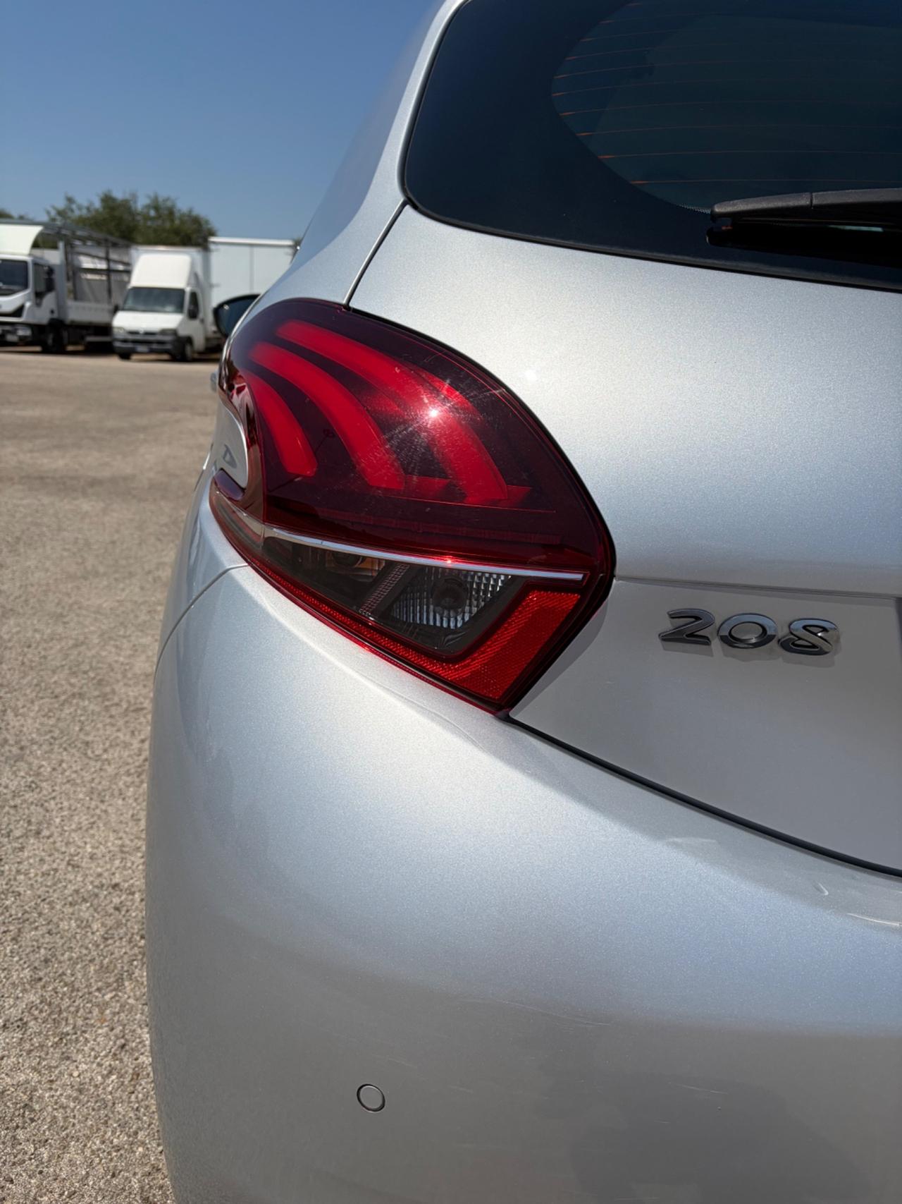 Peugeot 208 BlueHDi 75 5 porte Allure
