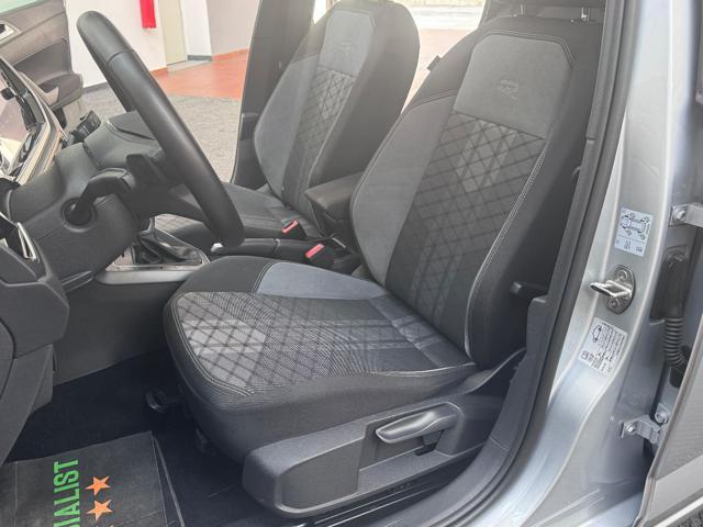 VOLKSWAGEN Taigo 1.0 TSI 115 CV DSG R-Line NEOPAT.|TETTO|LED|18'