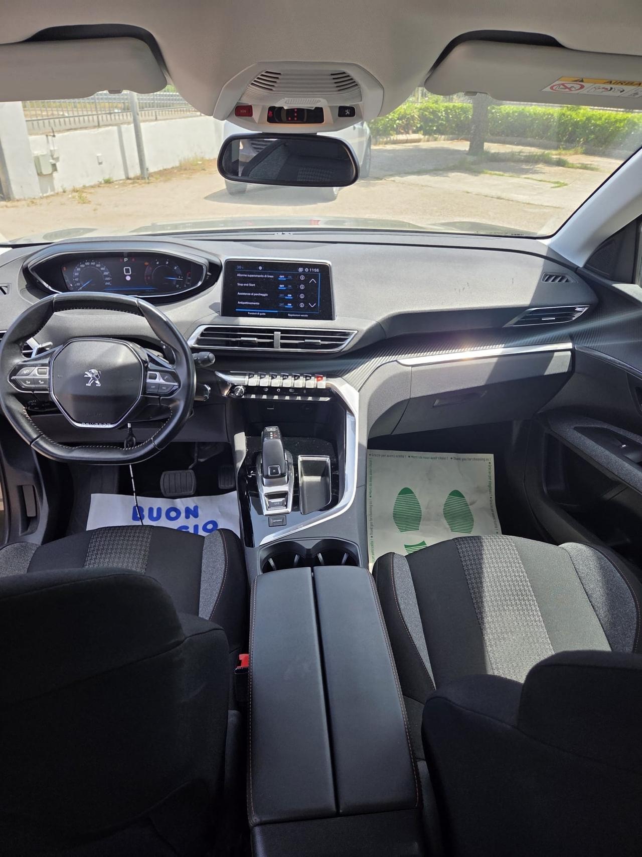 Peugeot 3008 BlueHDi 130 S&S EAT8 Business