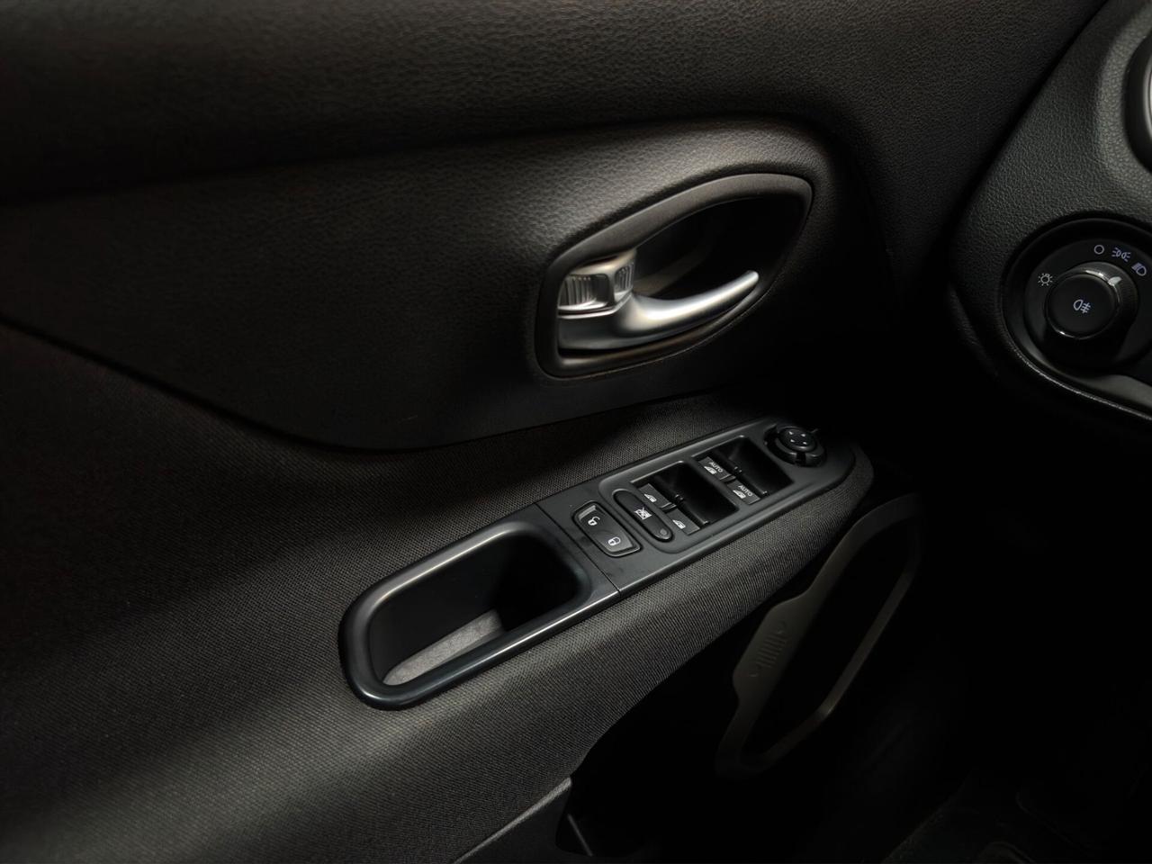 Jeep Renegade 1.6 Sport 110CV - GPL