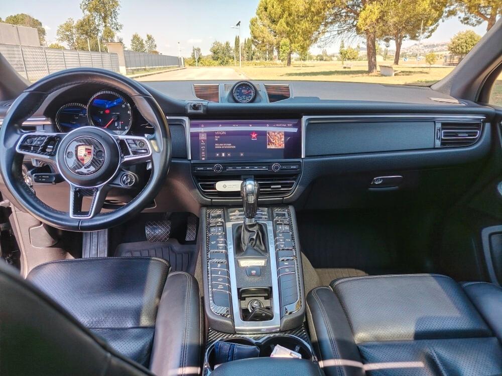Porsche Macan 2.0 no super bollo come nuova.