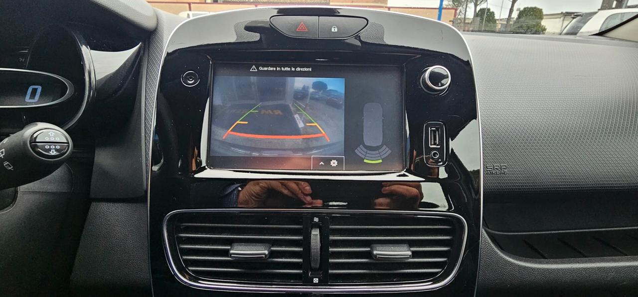 Renault Clio dCi 90 CV 5 porte Moschino EURO6