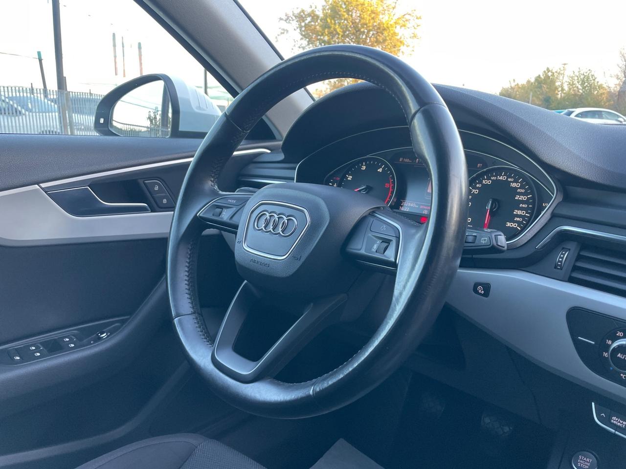 Audi A4 2.0 TDI 150 CV ultra Business
