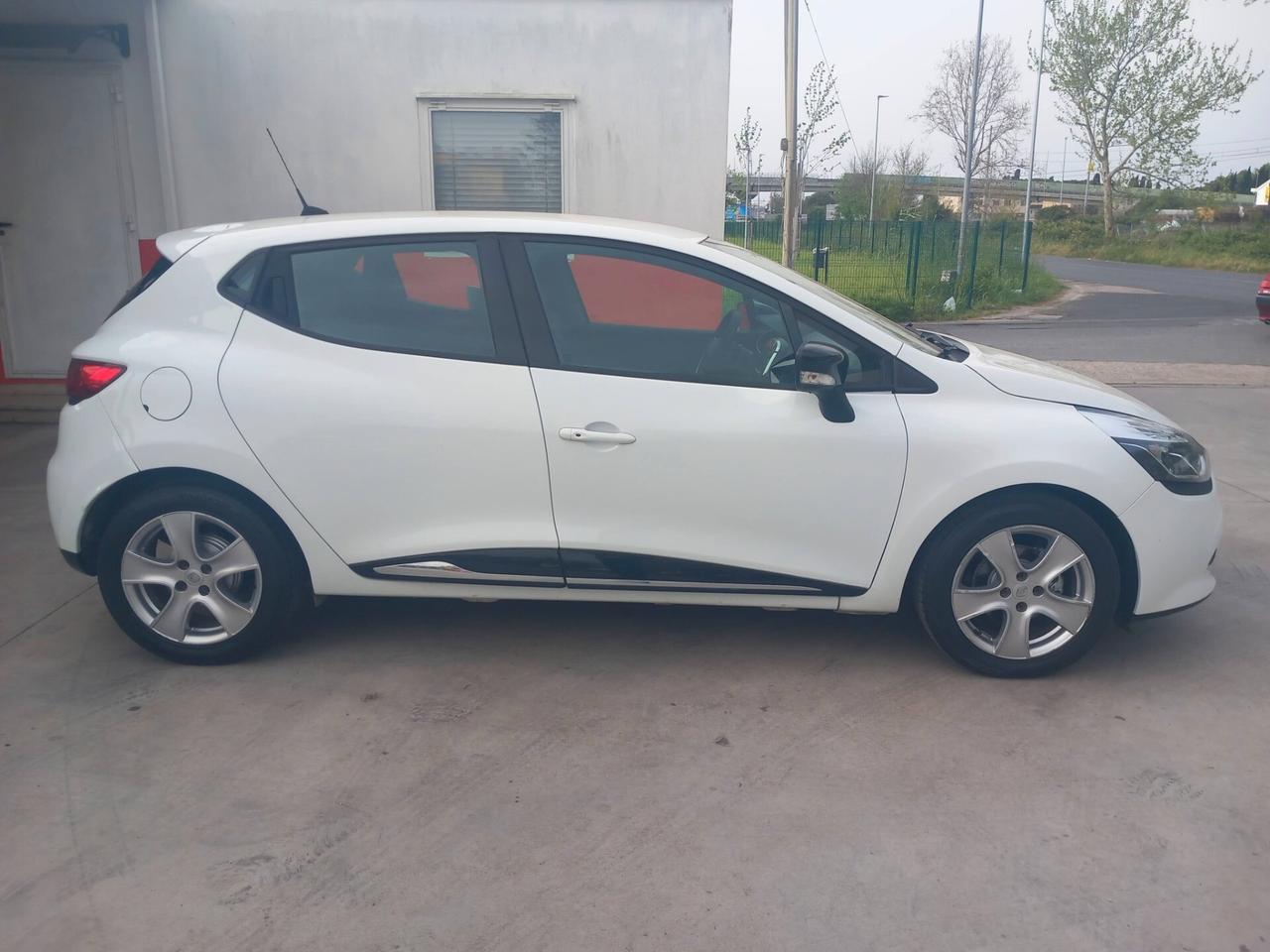 Renault Clio 1.5 dCi 90CV 5 porte Live! km 173000 distribuzione nuova perfetta