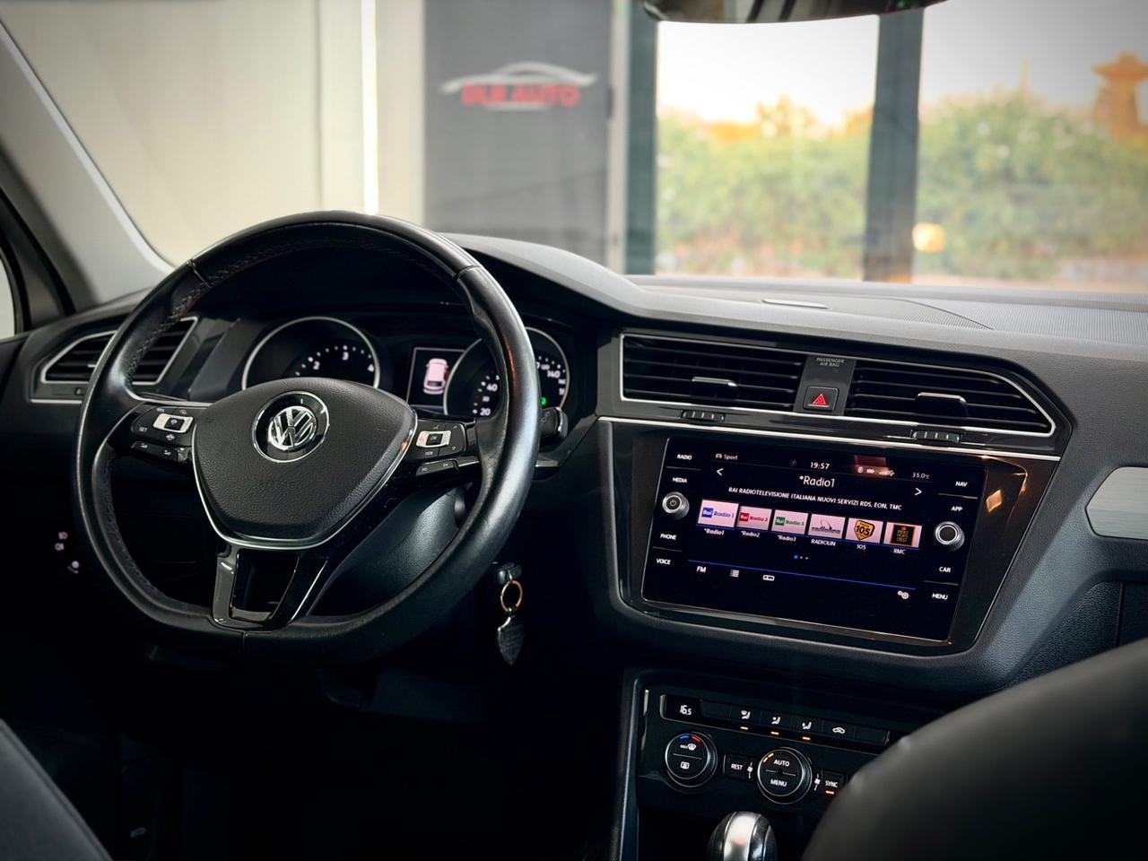 Volkswagen Tiguan 2.0 TDI SCR DSG 4MOTION Business BMT