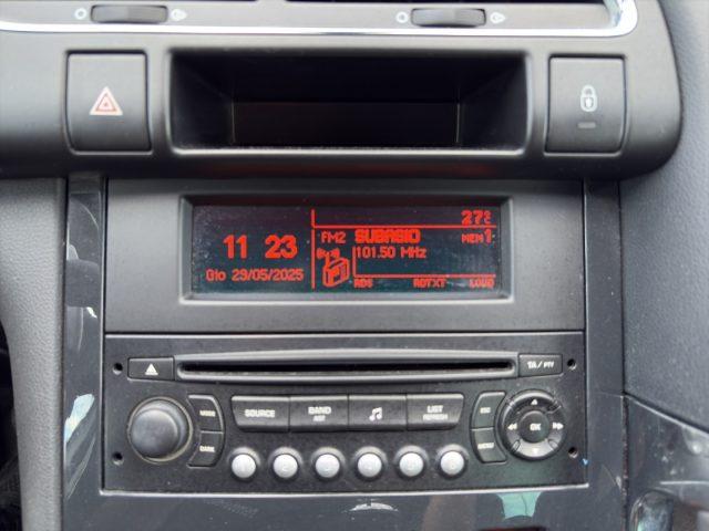 PEUGEOT 3008 1.6 HDi 112CV cambio robotizzato Tecno