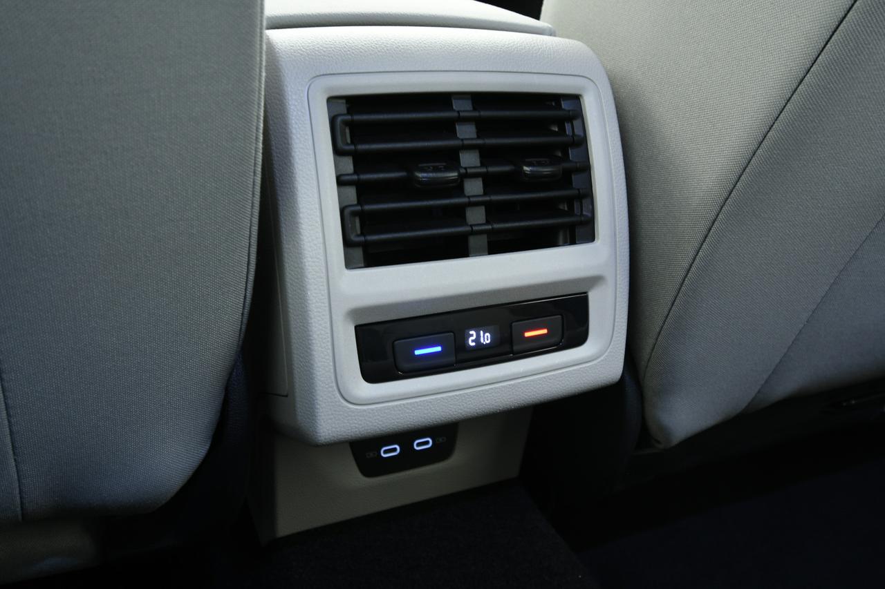 VOLKSWAGEN Golf 1.4 tsi ehybrid Style 204cv dsg CAMERA+APP CONNECT+ACC