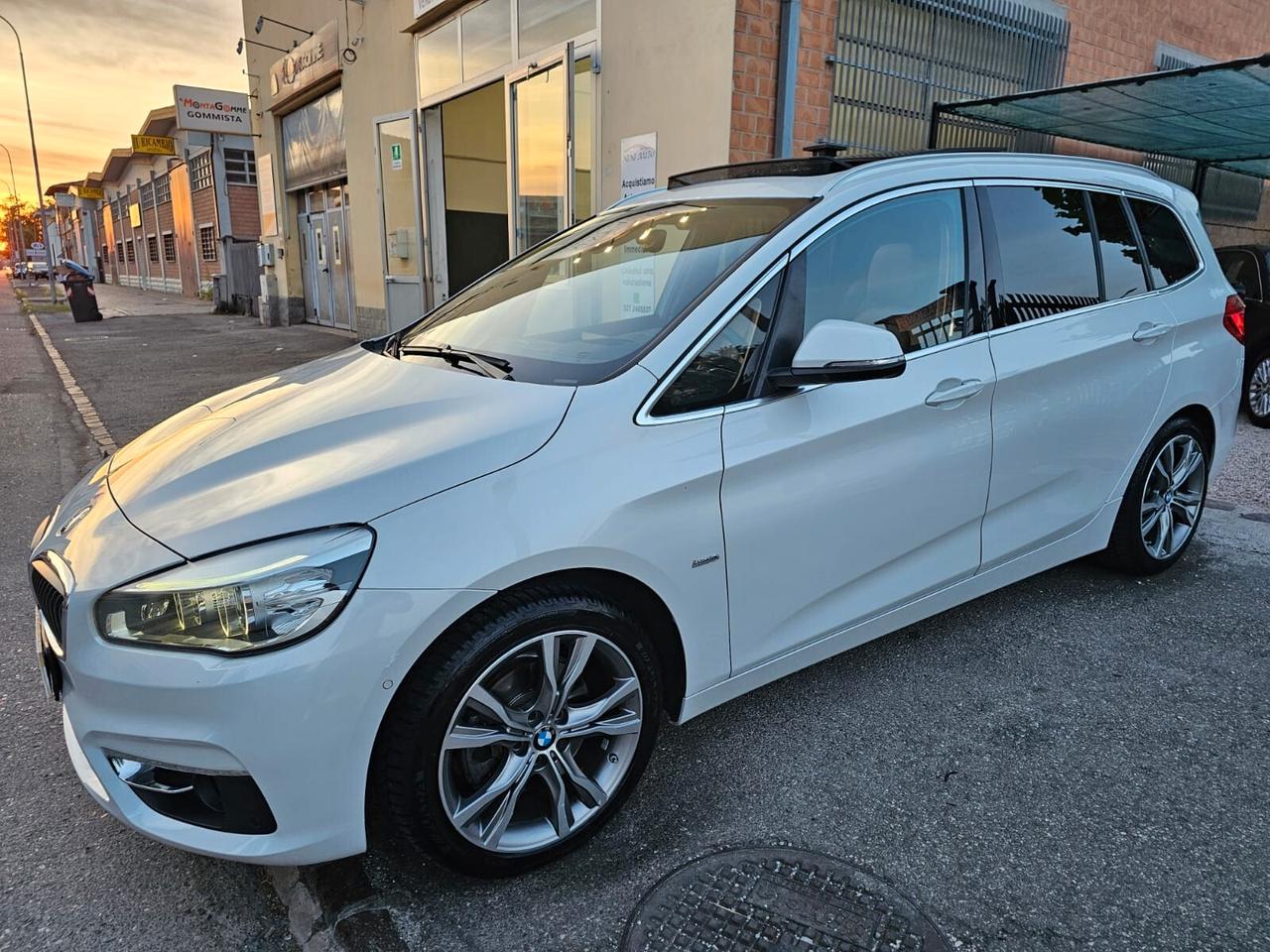 Bmw 218d 150cv Gran Tourer Luxury*Pelle*Navi*Tetto*18*Bi-Xeno*