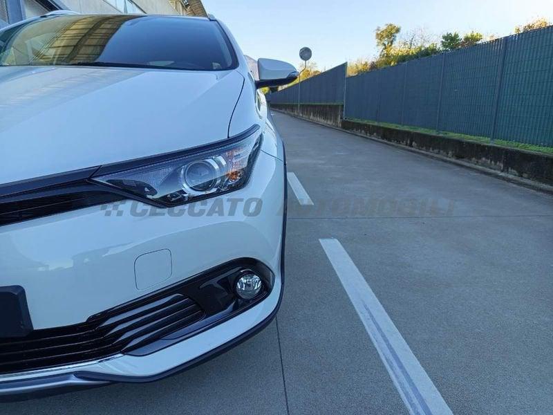 Toyota Auris Auris Touring Sports 1.8h Black Edition cvt