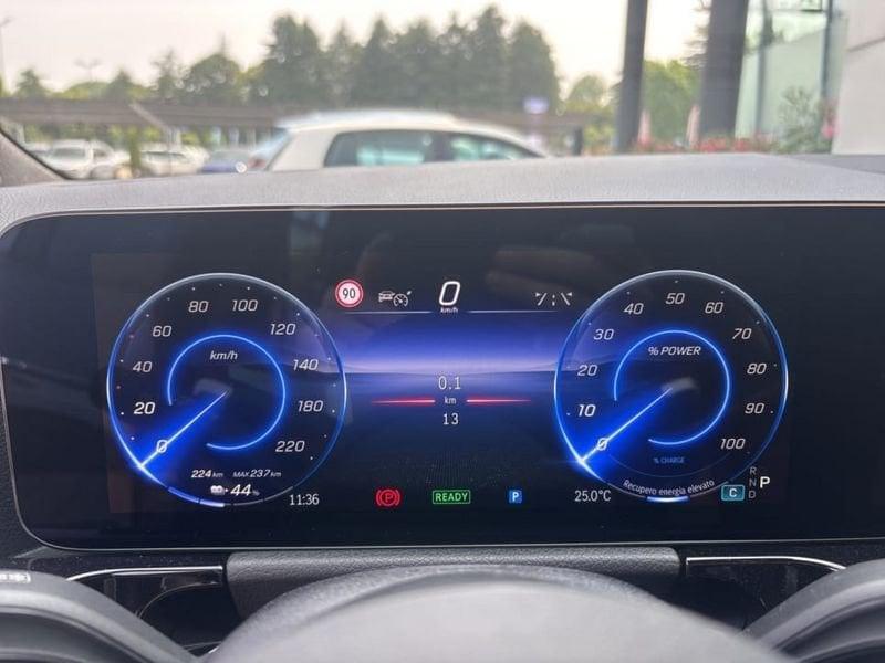 Mercedes-Benz EQA 250+ AMG Line Advanced