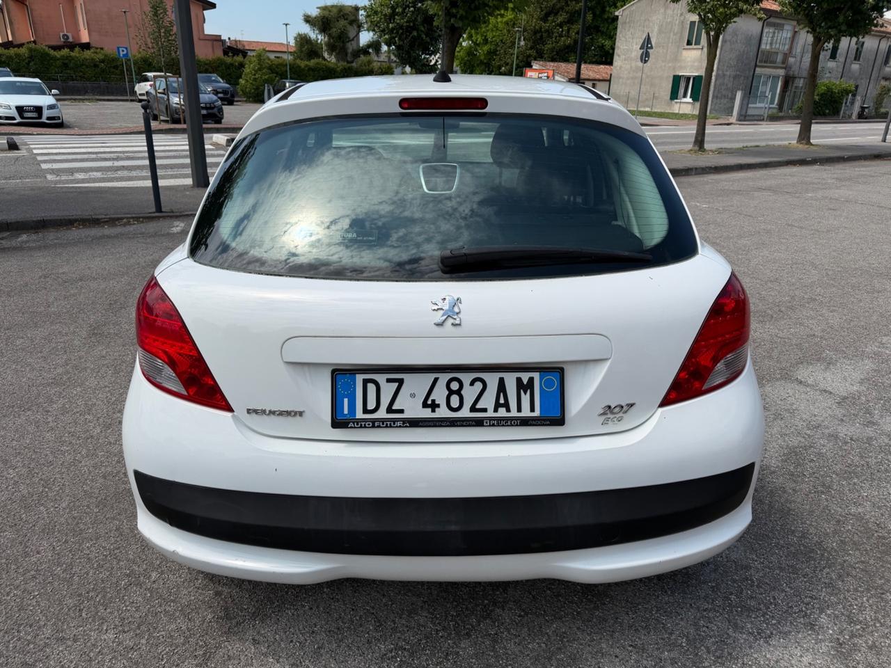 Peugeot 207 BENZINA / GPL OK NEO