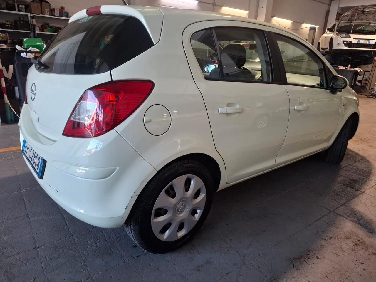Opel Corsa 1.2 5 porte Edition