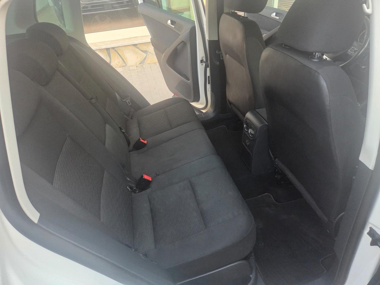 VW TIGUAN 2.0 TDI ANNO 2012 PARK ASSIST KMCERT