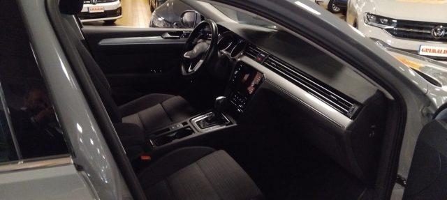VOLKSWAGEN Passat VAR. 2.0 TDI DSG Business LED