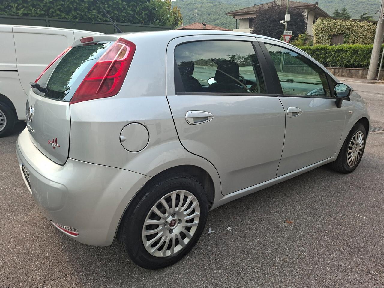 Fiat Punto 5p. 1.2 / DA NEOPATENTATI / CINGHIA FATTA / EURO 6