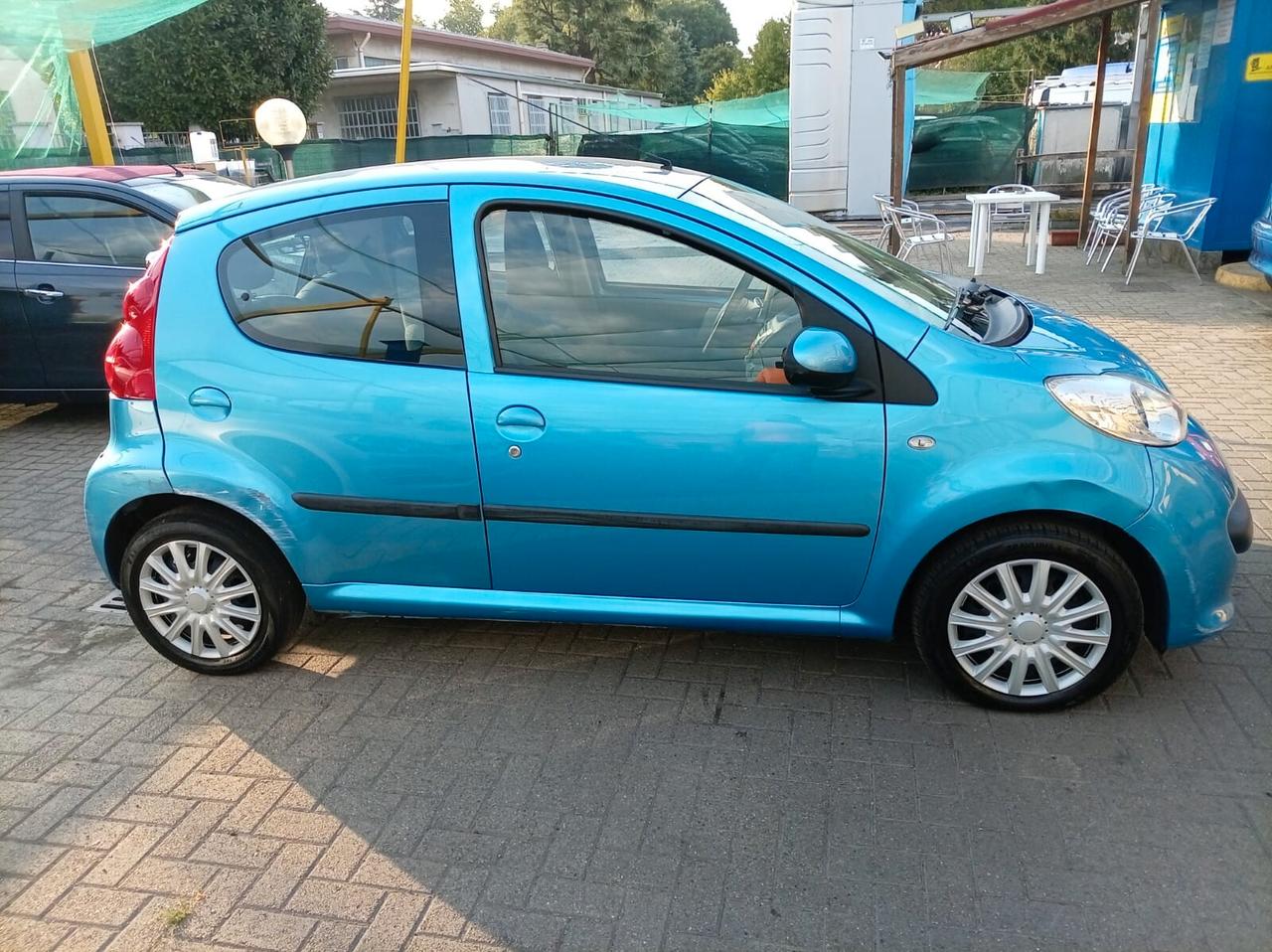 Peugeot 107 1.0 68CV 5p. Sweet Years