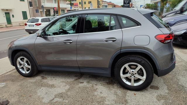 MERCEDES-BENZ GLA 180 d Automatic Sport "NAVI"LED"CAMERA"PELLE"