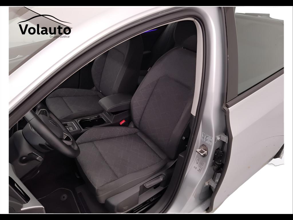 VOLKSWAGEN Golf VIII 2020 - Golf 1.0 etsi evo Life 110cv dsg