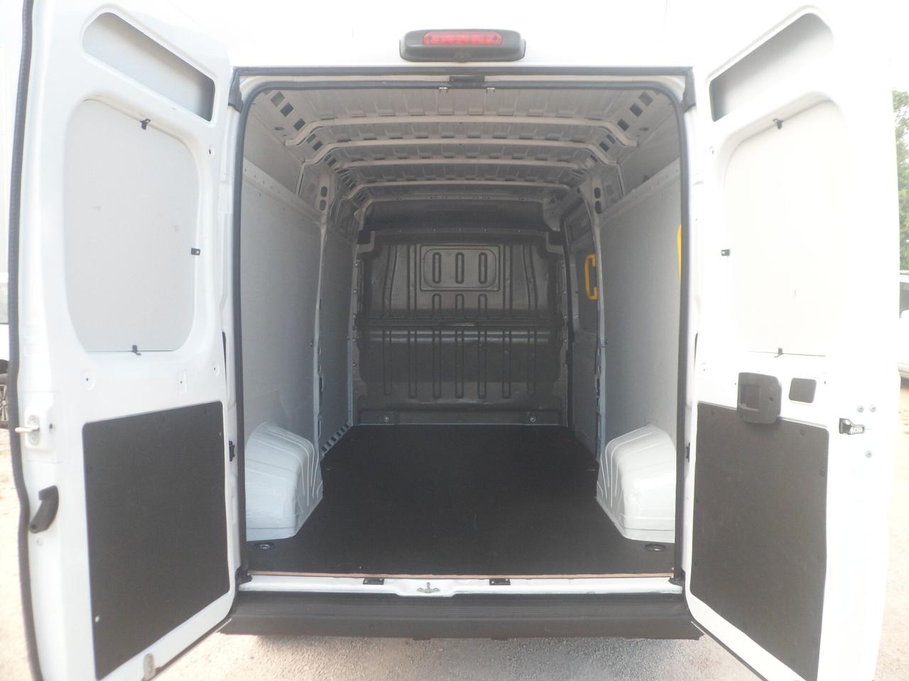 Fiat Ducato furgone lungo
