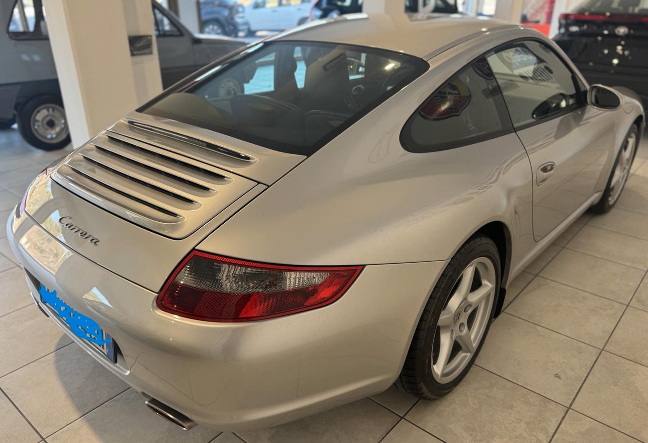 Porsche 911 Carrera Coupé