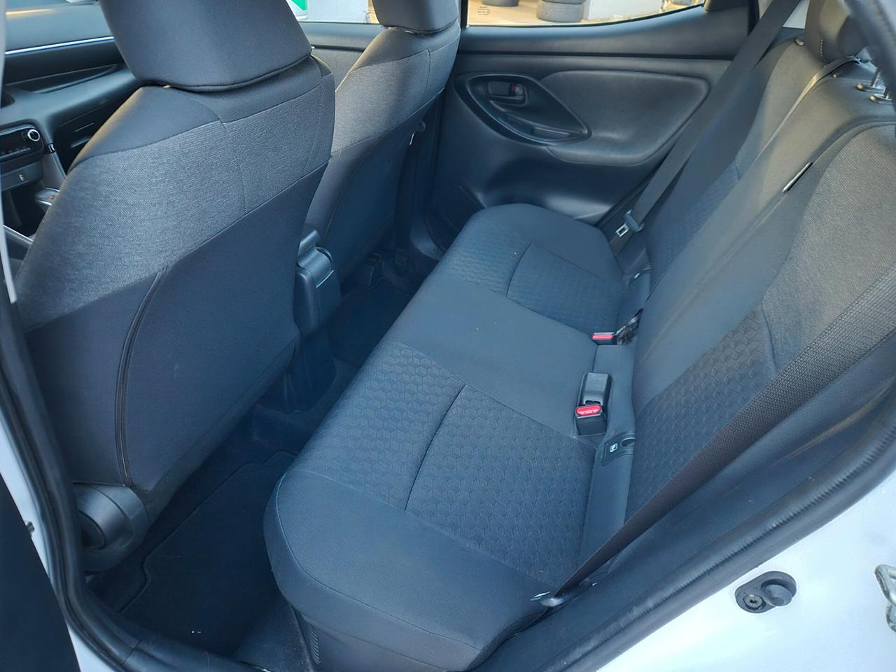 Toyota Yaris 1.5 Full Hybrid 5 porte Trend