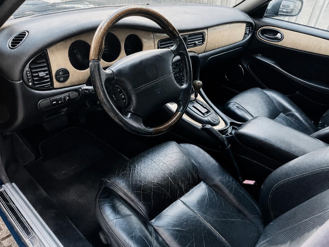 Jaguar XJ 3.2 cat Executive