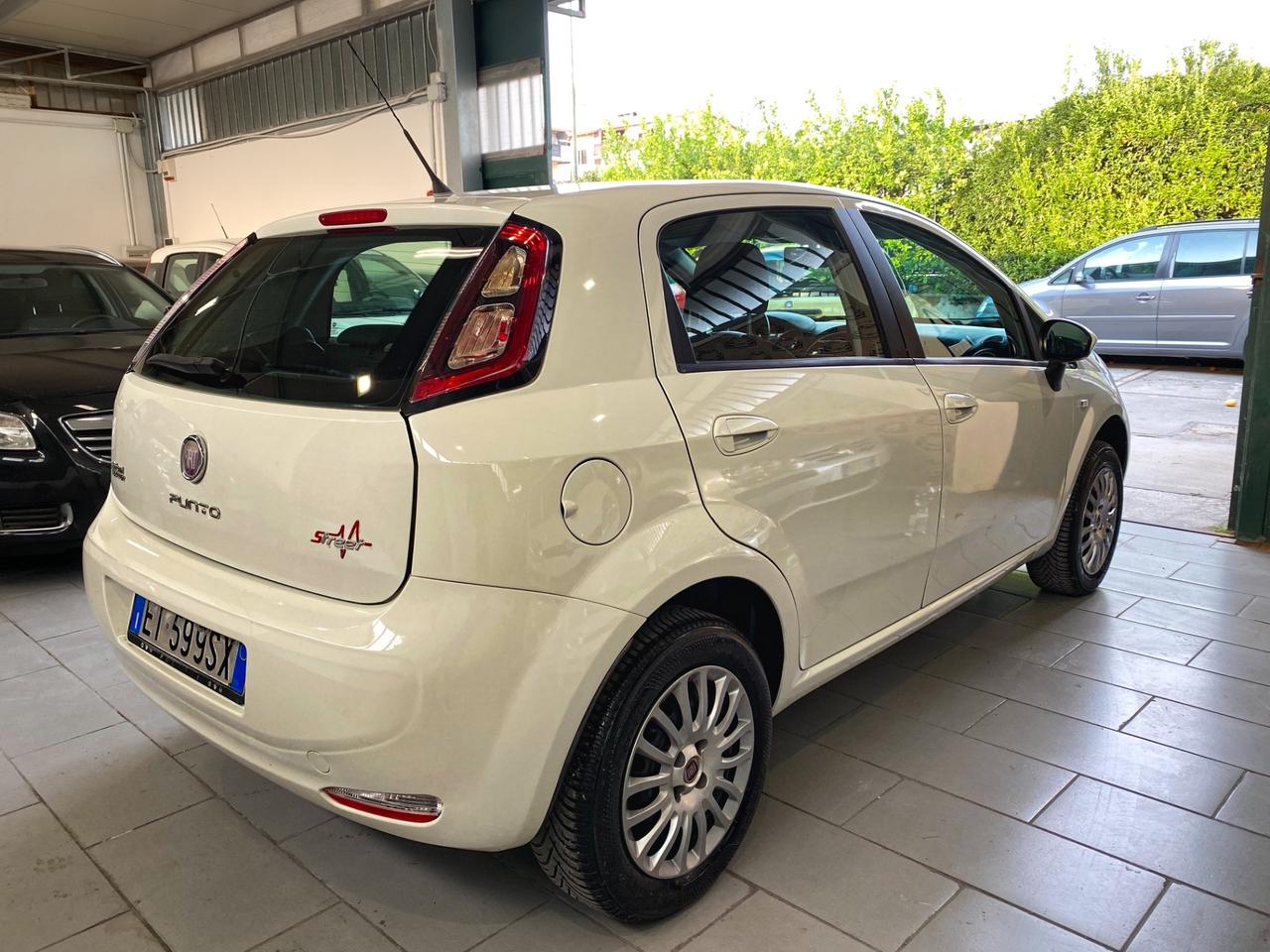 Fiat Punto 1.4 8V 5 porte Natural Power Street
