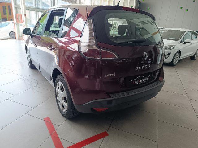 RENAULT Scenic Scénic XMod 1.5 dCi 110CV EDC