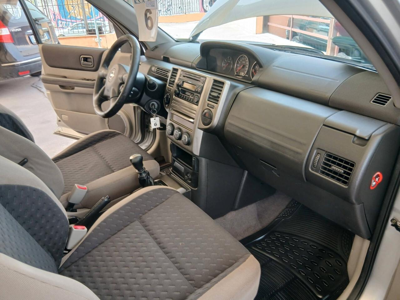 Nissan X-Trail 2.2 dCi 4x4 full 05