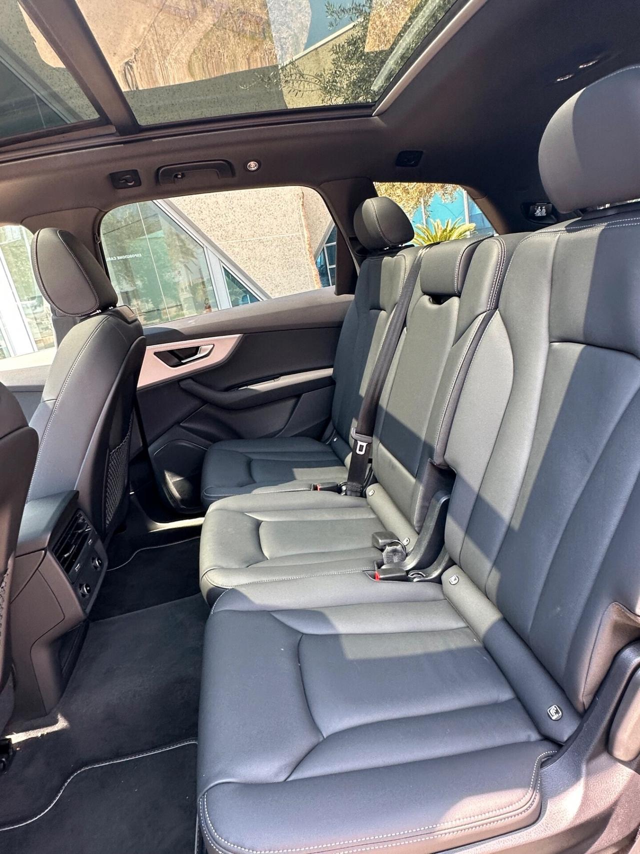 Audi Q7 45 Tdi 7 posti Sline quattro SUPER OFFERTA T-STOCK