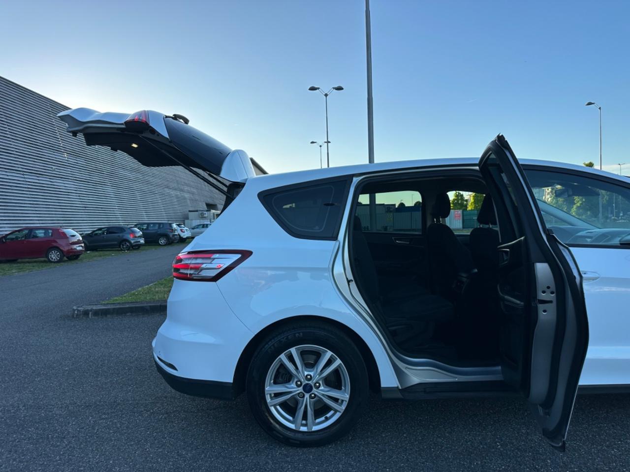 Ford S-Max 2.0 TDCi 150CV S&S Powershift 7p.ti Titanium Business