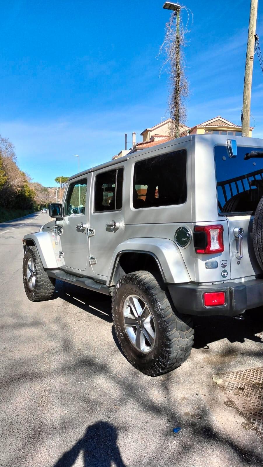 Jeep Wrangler Unlimited 2.8 CRD DPF Sahara