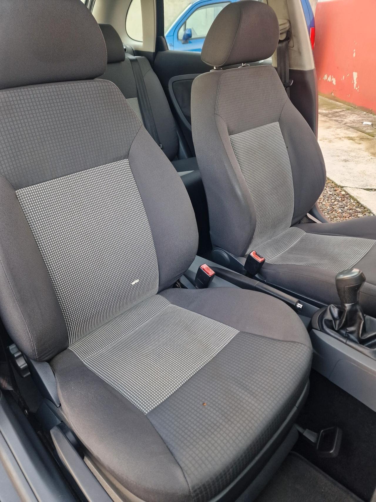 Seat Ibiza 1.2 12V 70CV 5p. Reference unicopr.