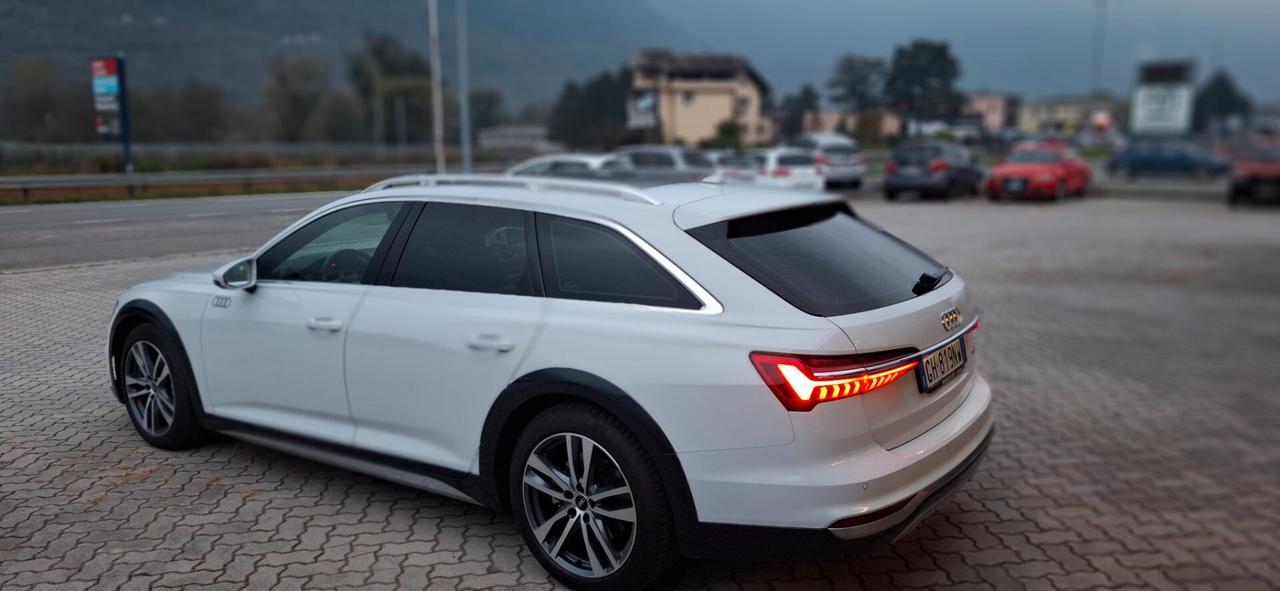 Audi A6 allroad 50 TDI 3.0 quattro tiptronic