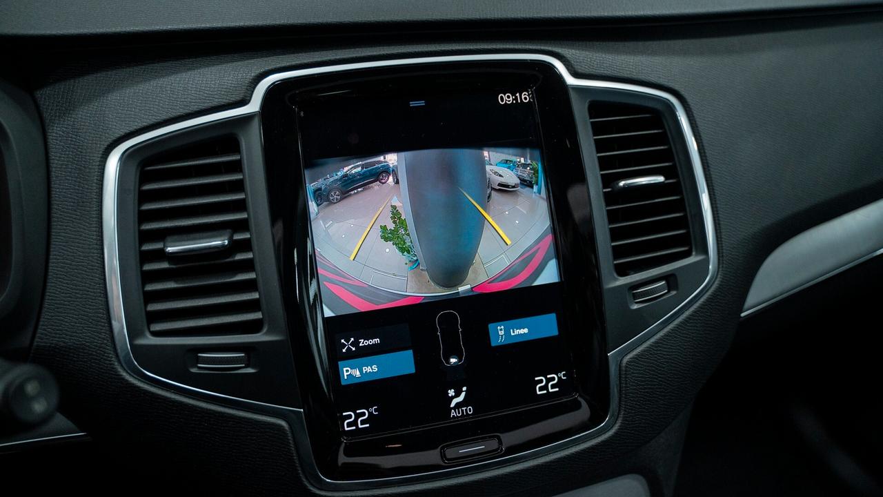 Volvo XC 90 XC90 2.0 B5 MOMENTUM PRO AWD 7 POSTI TETTO PELLE NAVI F