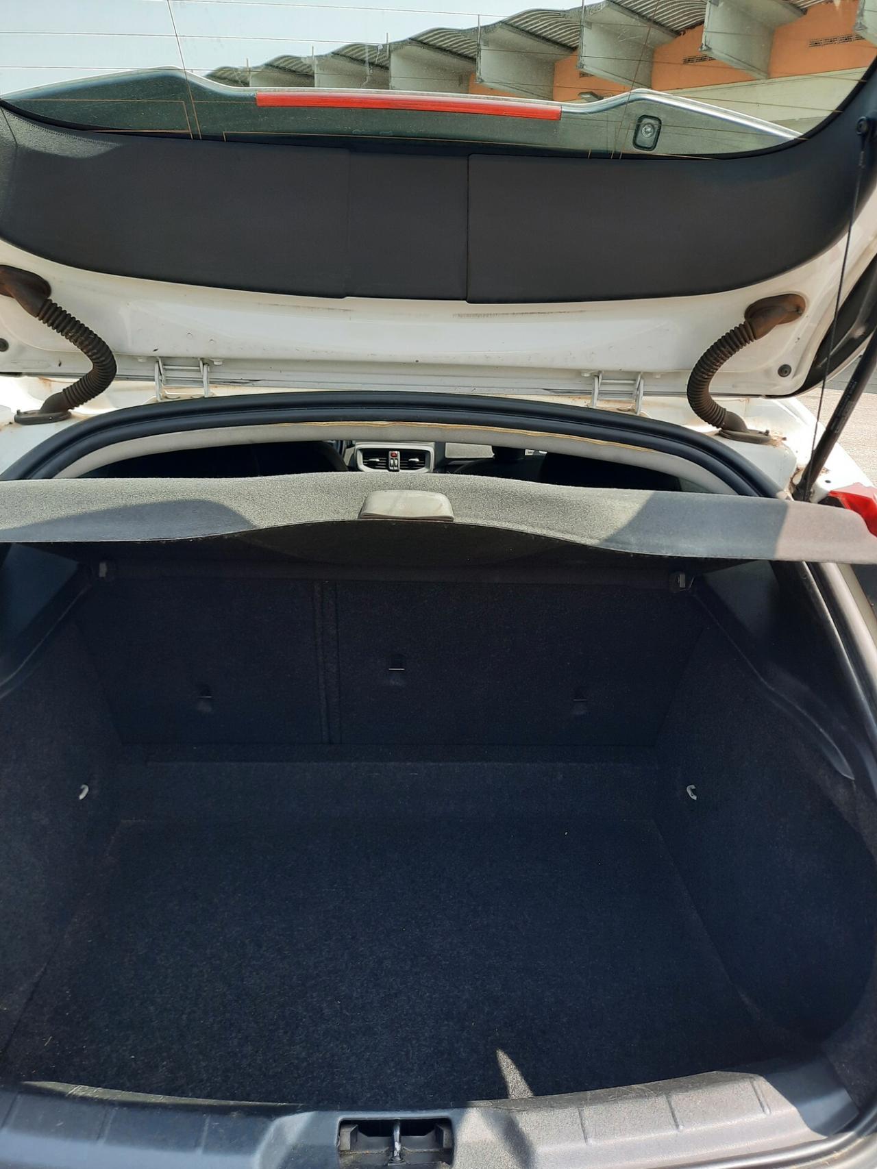 Volvo V40 D2 1.6 Momentum