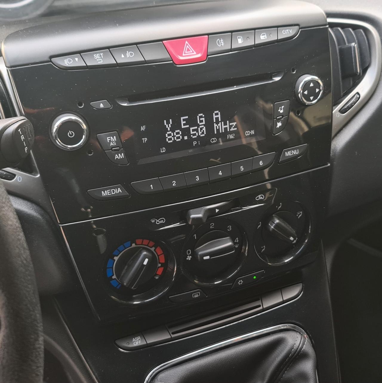 Lancia Ypsilon 1.2 69 CV 5 porte GPL Ecochic