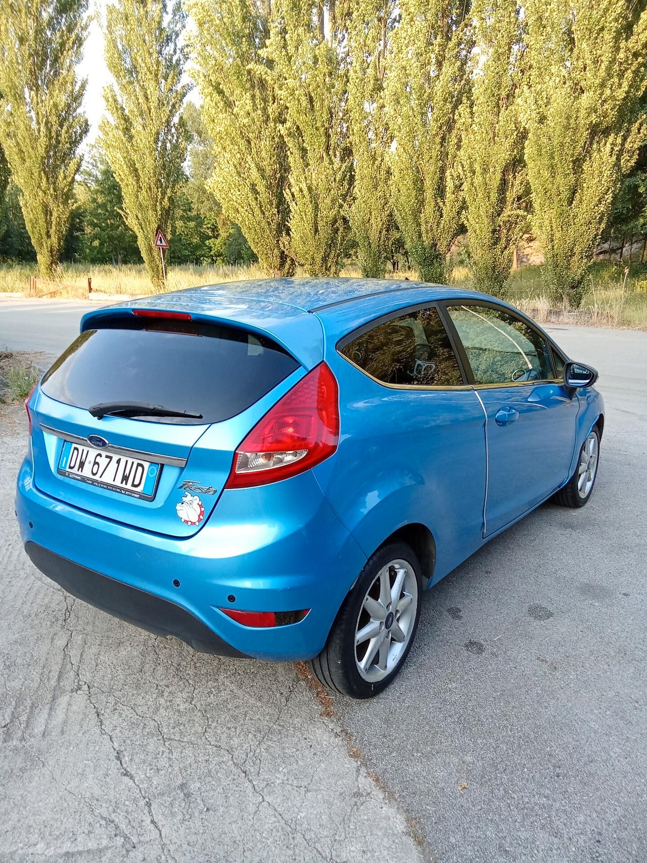 Ford Fiesta 1.4 GPL 3p 09