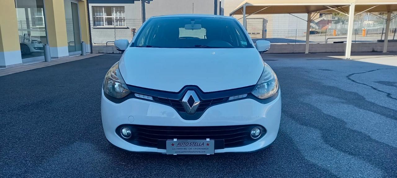 Renault Clio Benzina cc. 1.200 5 Porte 5 Posti Utilizzabile anche per i Neopatentati.