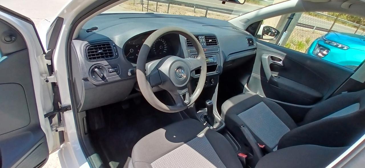 Volkswagen Polo 1.2 Trendline - 2010