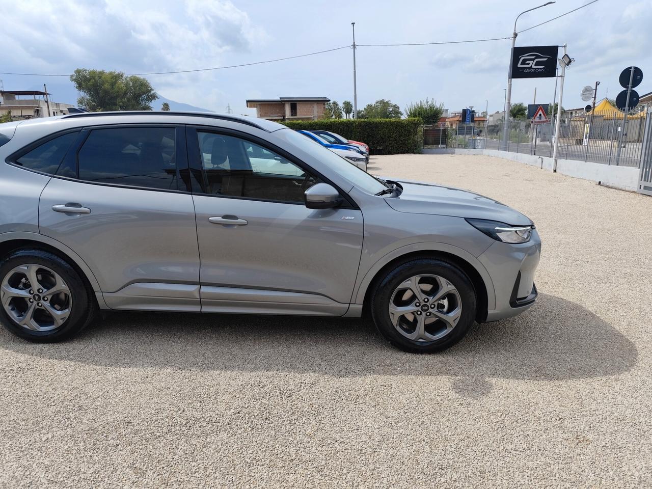 Ford Kuga 2.5 Full Hybrid 180 CV CVT 2WD ST-Line X