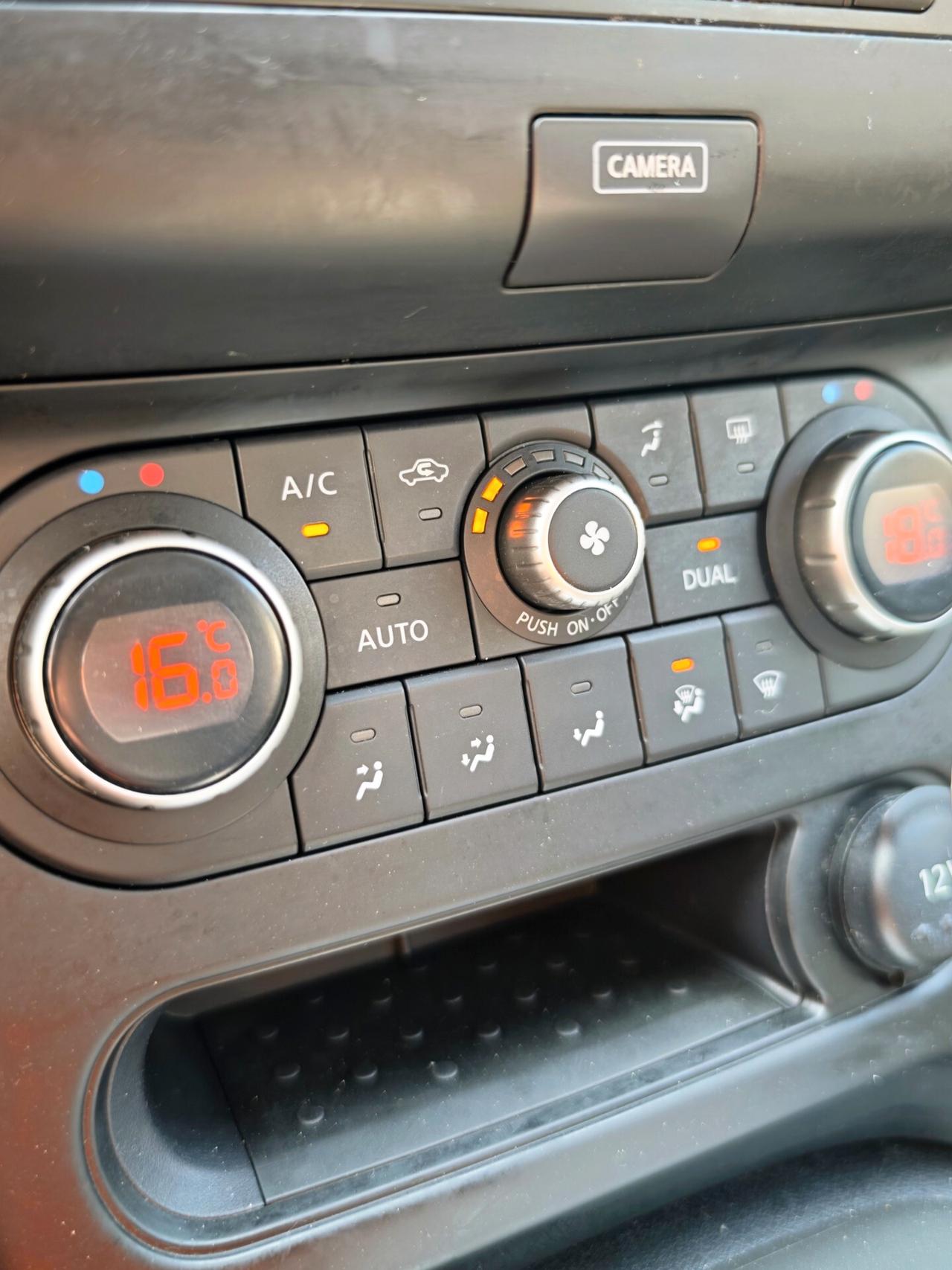 Nissan Qashqai 2.0 4x4 dCi DPF 4WD aut. Tekna Full Optional