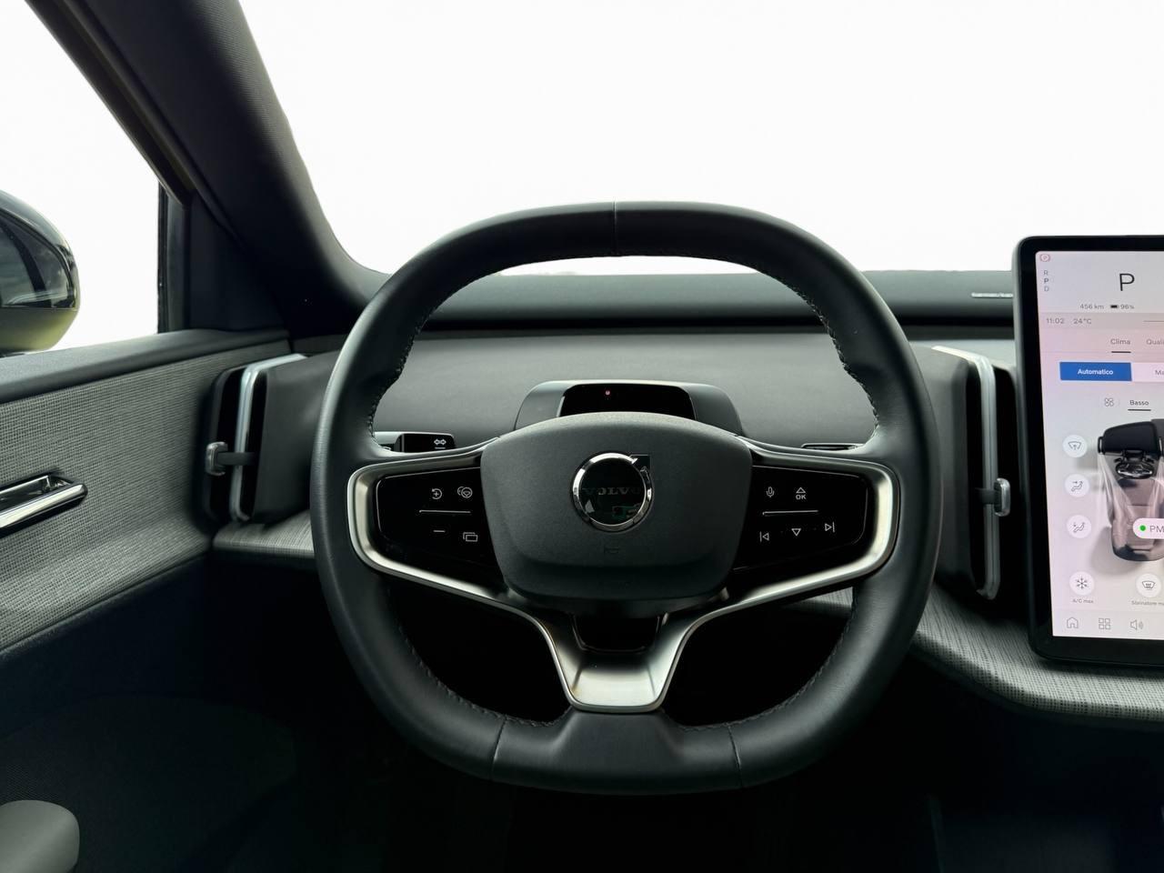 VOLVO EX30 Plus Single Motor Extended Range