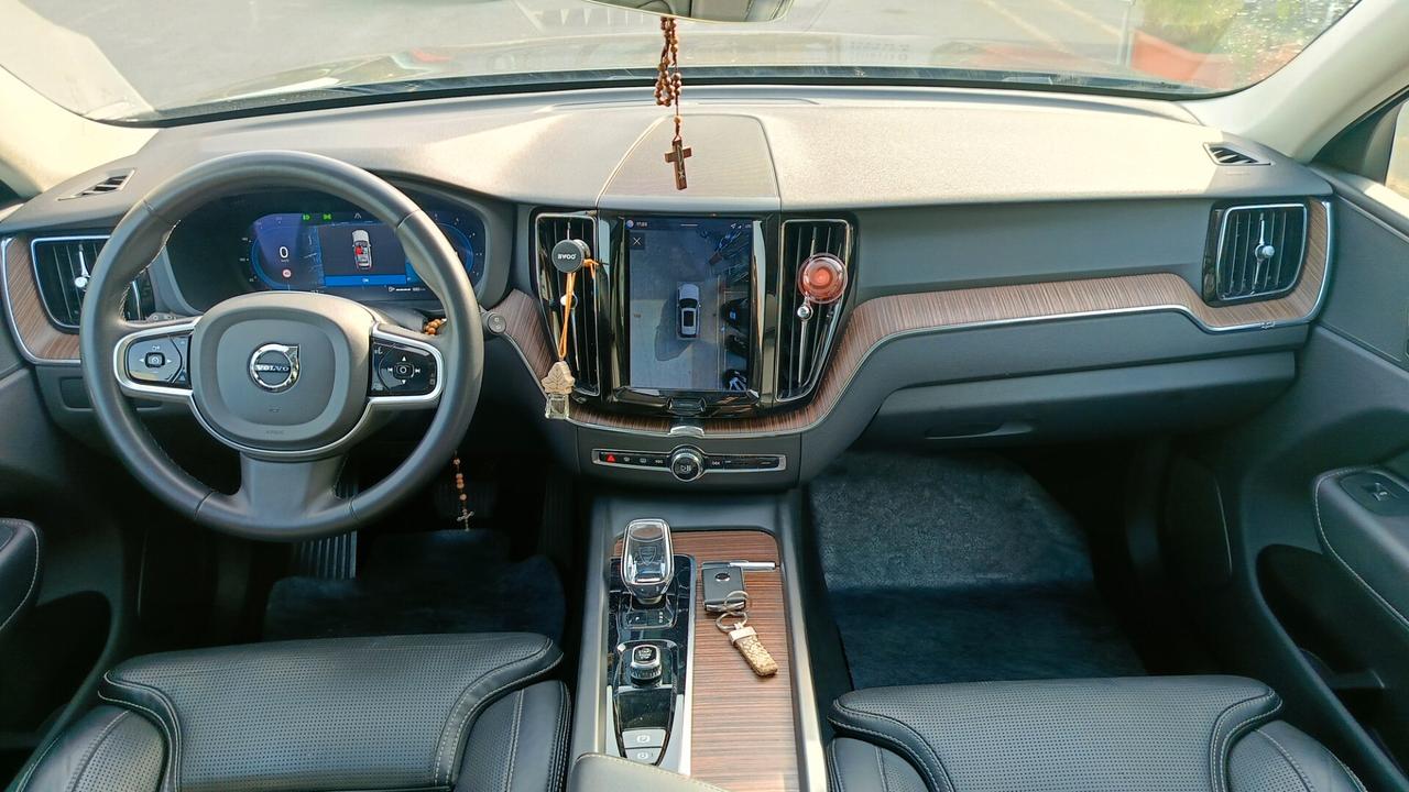 Volvo XC 60 XC60 B4 (d) AWD automatico Business